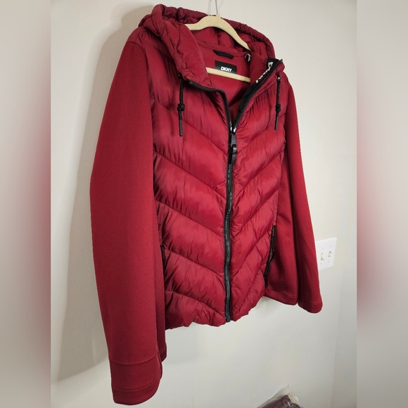 NWOT DKNY Red Light Weight Puffer Coat Size XXL - Picture 4 of 9
